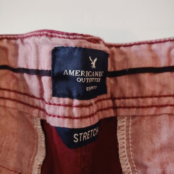 American Eagle Maroon Shortie Khaki Shorts 8 - Picture 3 of 4
